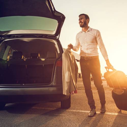 Best Car Hire Services for Travelers